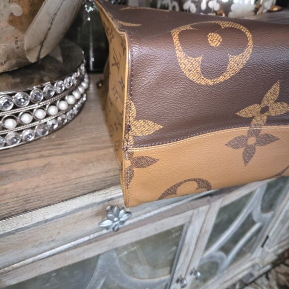 Authentic Preloved LV On the Go Reverse Mono Giant GM Tote - Picture 7 of 15